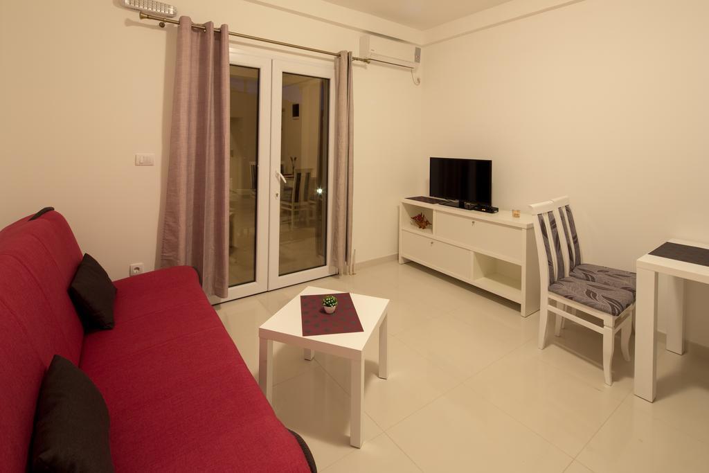 Apartments Raskovic Radanovici Bagian luar foto