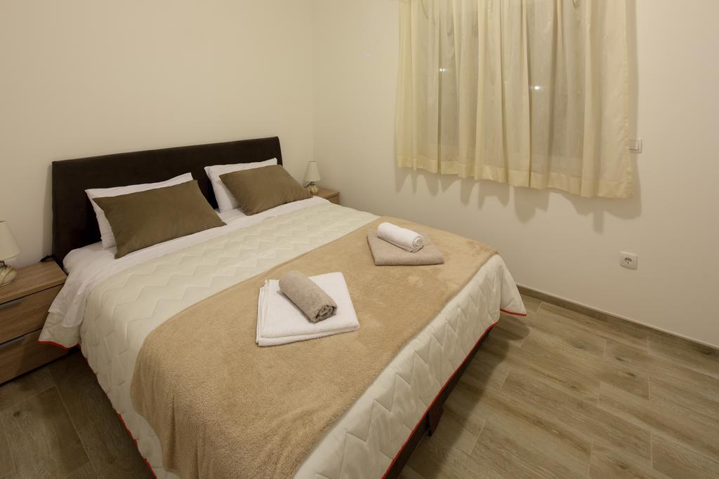 Apartments Raskovic Radanovici Bagian luar foto