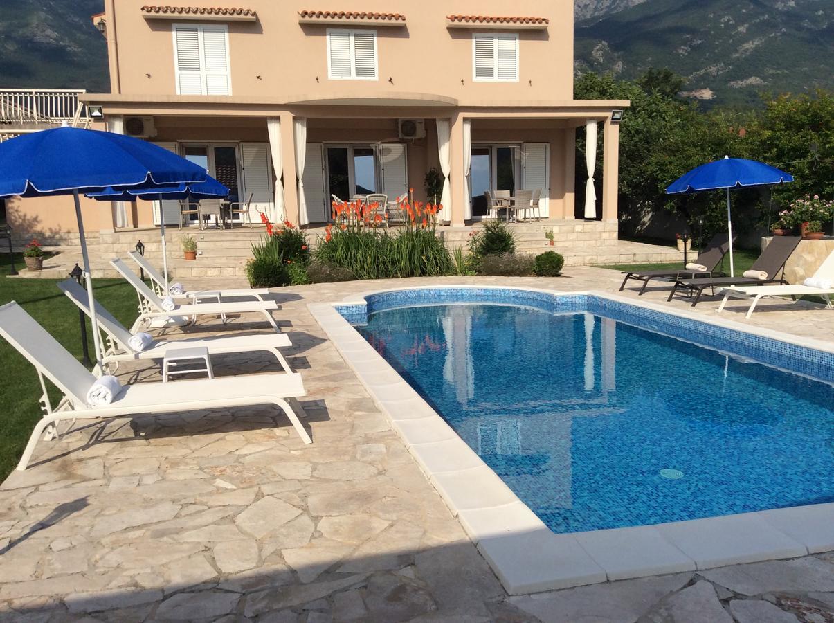 Apartments Raskovic Radanovici Bagian luar foto